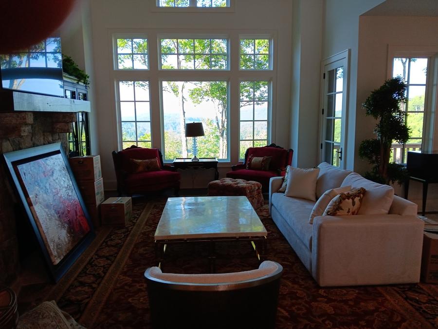 Inviting Home Staging
